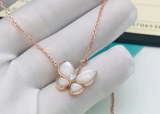 Cadeau Diamond Jewelry Van Cleef Butterfly Necklace personnalisé élégant d'amie
