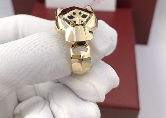 Engagement élégant Ring For Ladies d'or de l'onyx 18K de grenats de Tsavorite